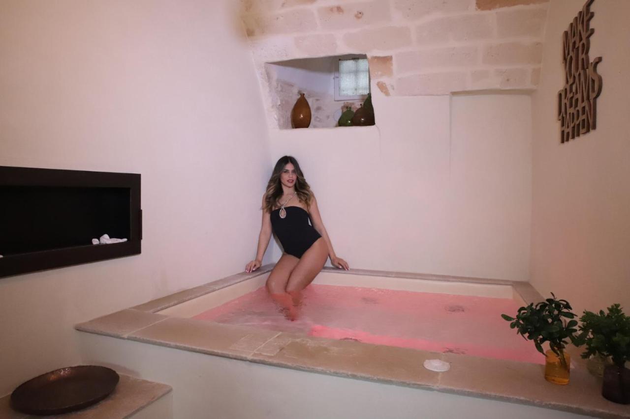 Camilla Luxury Suite 오스투니 외부 사진